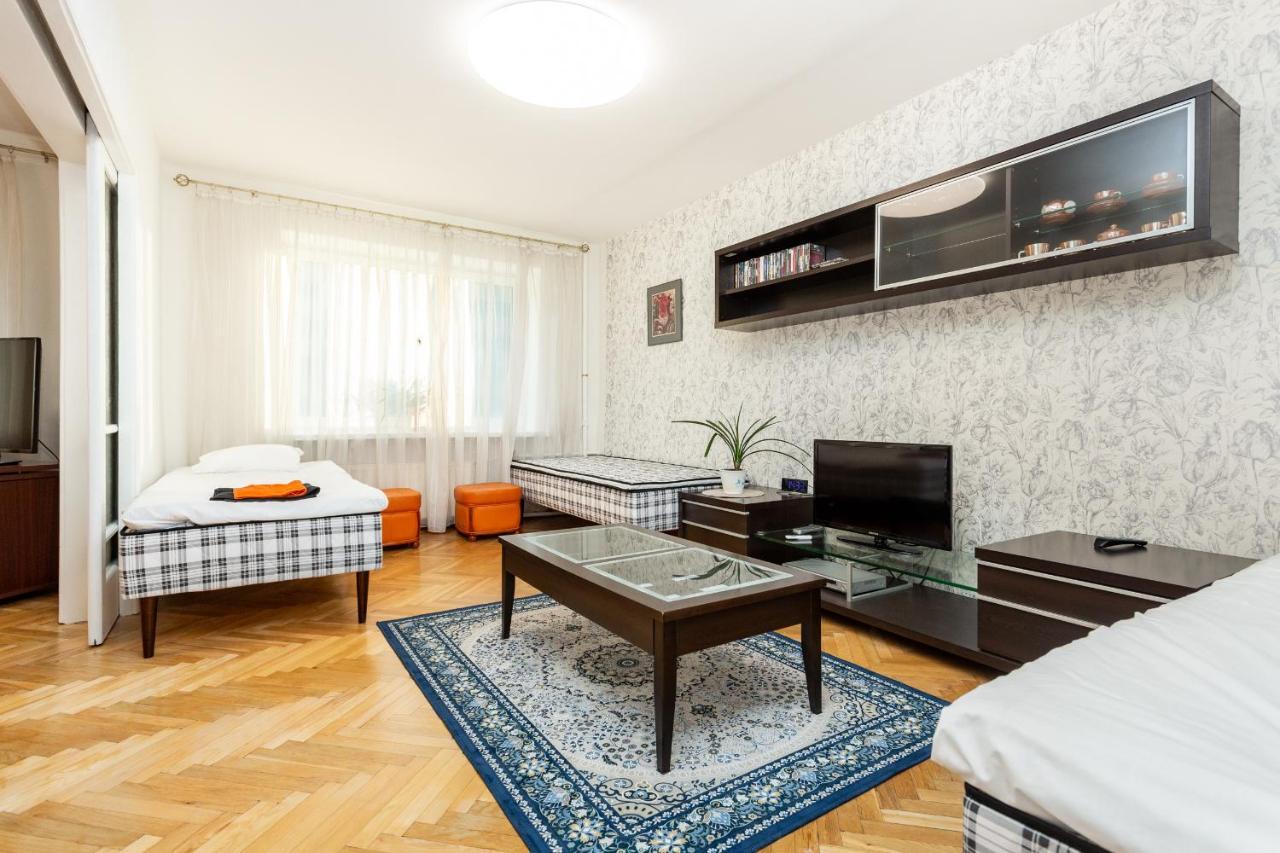 טאלין 3 Room Central Apartmend 90M2 Parking For One Car Fifth Floor And The Building Does Not Have An Elevator מראה חיצוני תמונה
