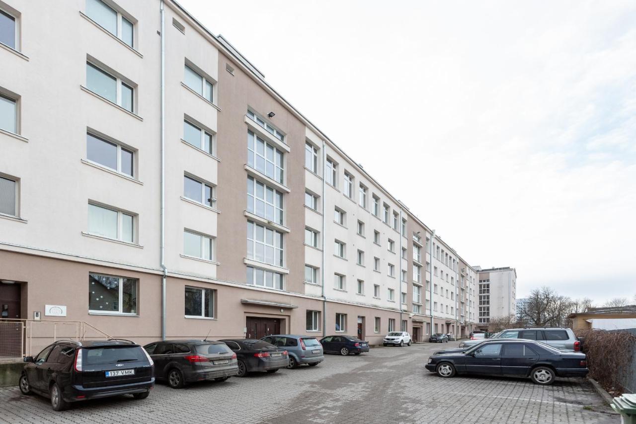 טאלין 3 Room Central Apartmend 90M2 Parking For One Car Fifth Floor And The Building Does Not Have An Elevator מראה חיצוני תמונה
