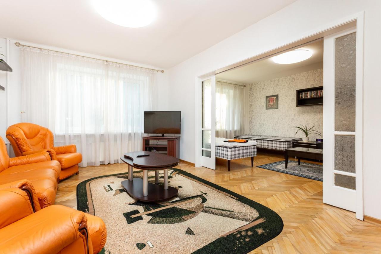 טאלין 3 Room Central Apartmend 90M2 Parking For One Car Fifth Floor And The Building Does Not Have An Elevator מראה חיצוני תמונה